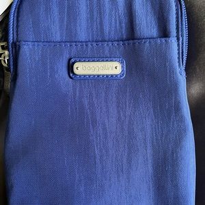 Baggalini crossbody
